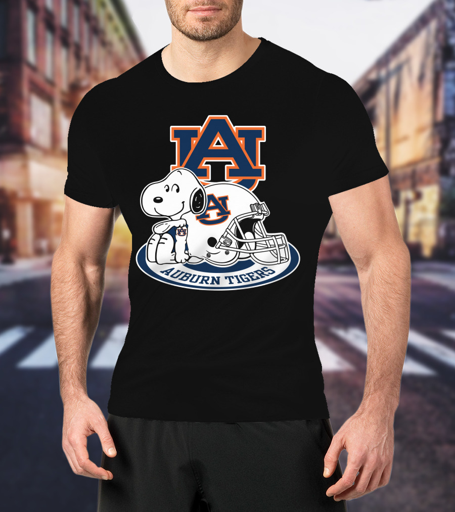 Auburn Tigers Snoopy Au Football Helmet T-Shirt
