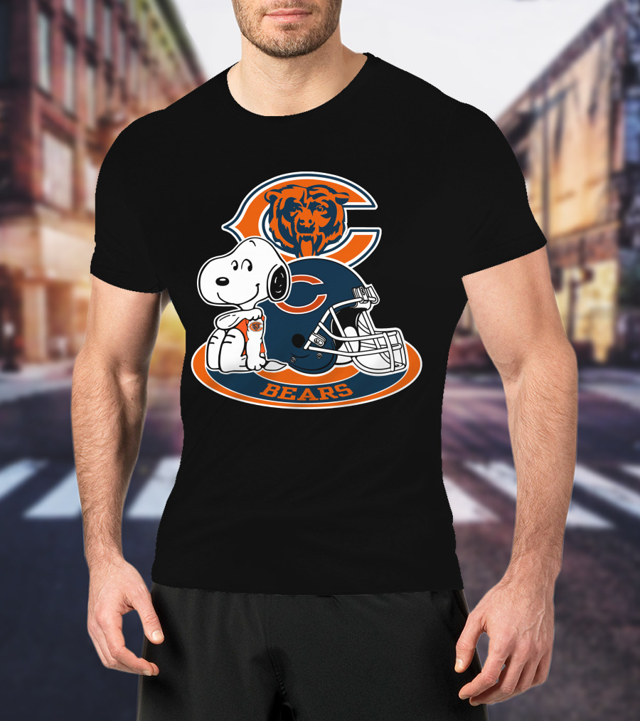 Chicago Bears Snoopy Bear Helmet T-Shirt