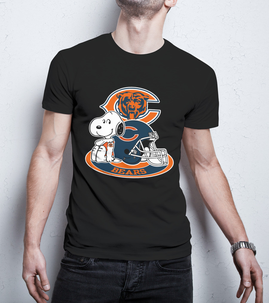 Chicago Bears Snoopy Bear Helmet T-Shirt