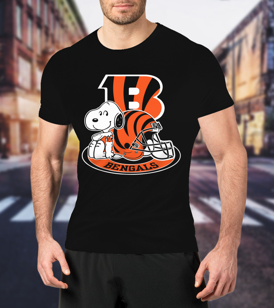 Cincinnati Bengals Snoopy Football Helmet Number One Fan T-Shirt
