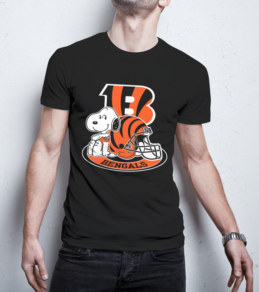 Cincinnati Bengals Snoopy Football Helmet Number One Fan T-Shirt