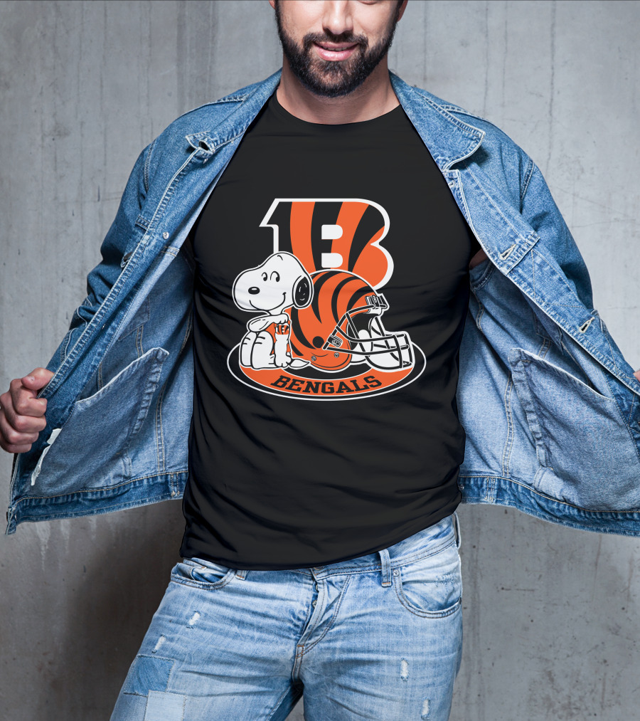 Cincinnati Bengals Snoopy Football Helmet Number One Fan T-Shirt