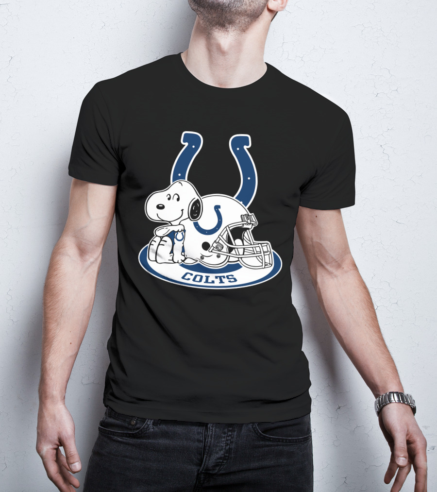 Indianapolis Colts Snoopy With Helmet And Horseshoe T-Shirt