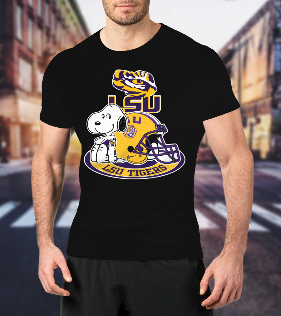 Lsu Tigers Snoopy Football Helmet T-Shirt