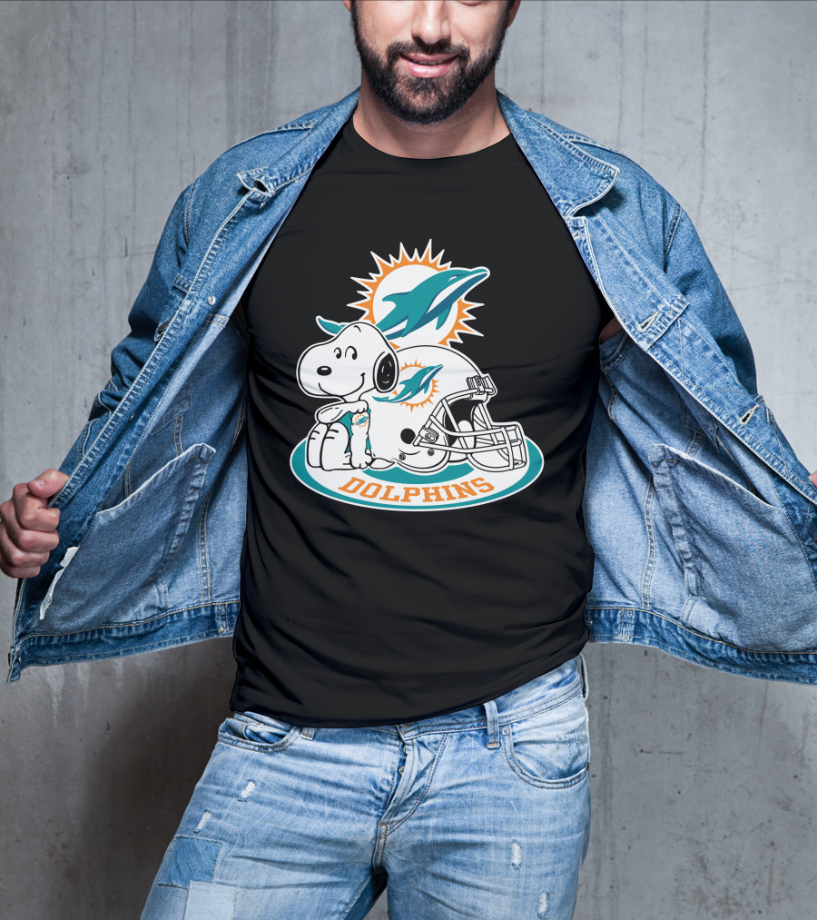Miami Dolphins Snoopy Helmet Logo With Peanuts Character T-Shirt
