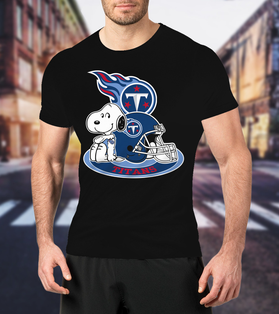Tennessee Titans Snoopy Football Mascot T-Shirt
