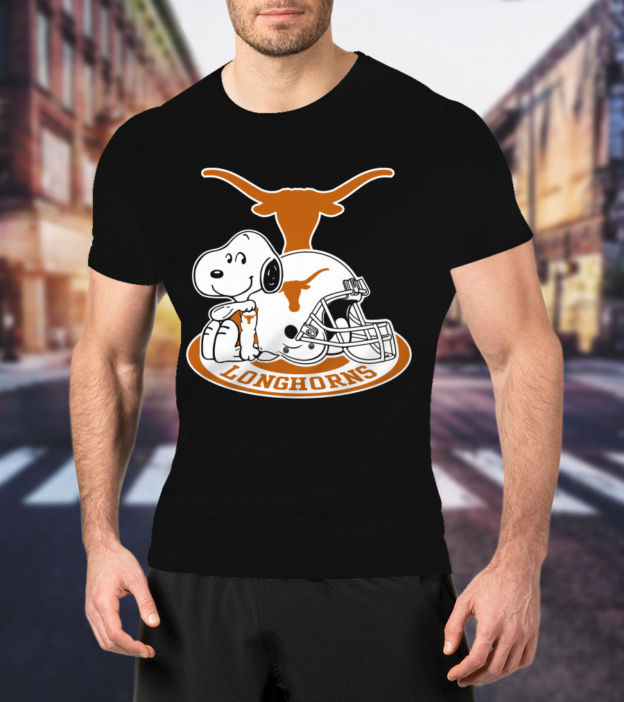 Texas Longhorns Snoopy Football Helmet T-Shirt