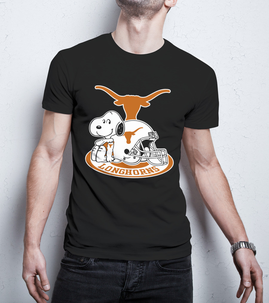 Texas Longhorns Snoopy Football Helmet T-Shirt