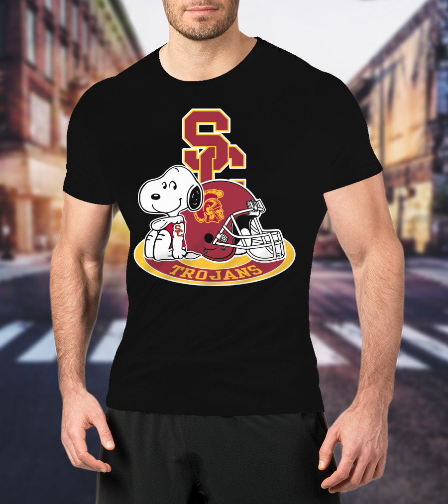 Usc Trojans Snoopy Football Helmet T-Shirt