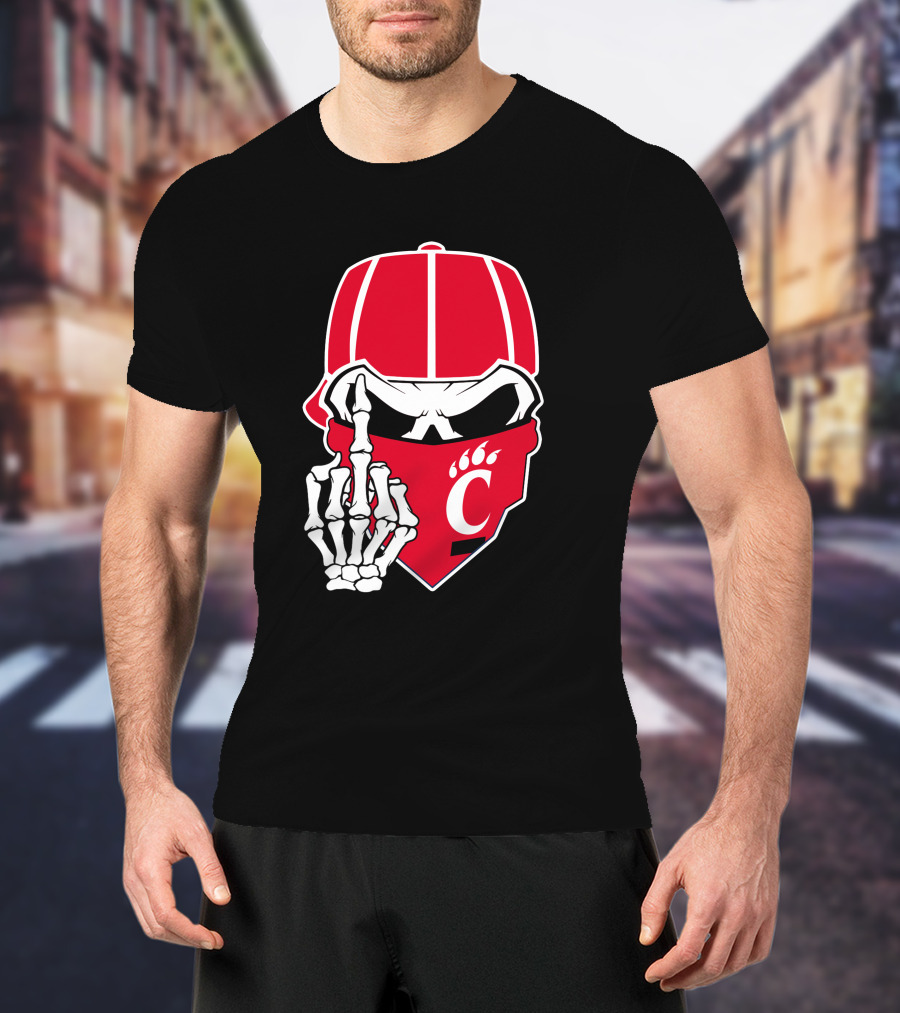 Cincinnati Bearcats Skull With Red Bandana And Skeleton Hand T-Shirt