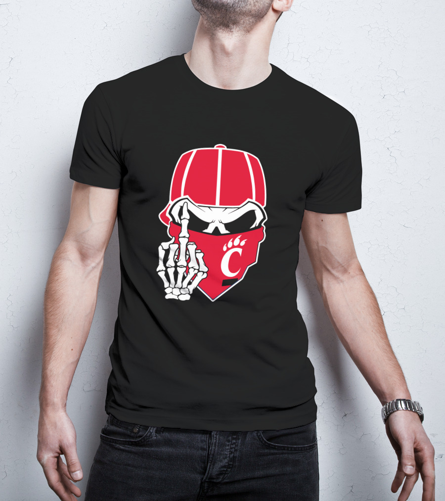 Cincinnati Bearcats Skull With Red Bandana And Skeleton Hand T-Shirt