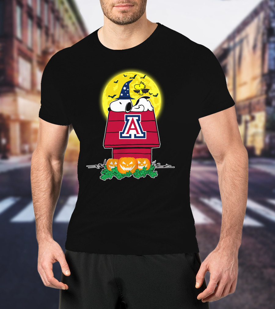 Arizona Wildcats Snoopy Halloween Moon Pumpkins Woodstock Doghouse T-Shirt