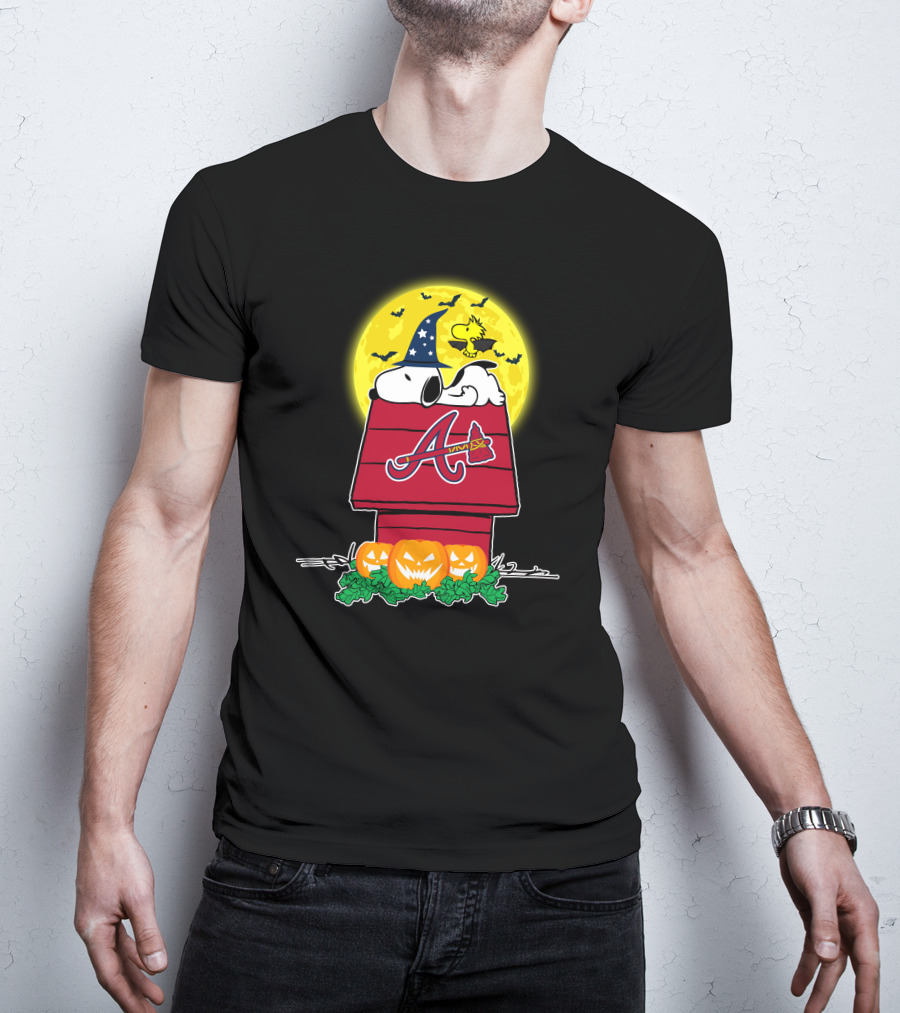 Atlanta Braves Snoopy Halloween Peanuts Moon Pumpkins Woodstock T-Shirt