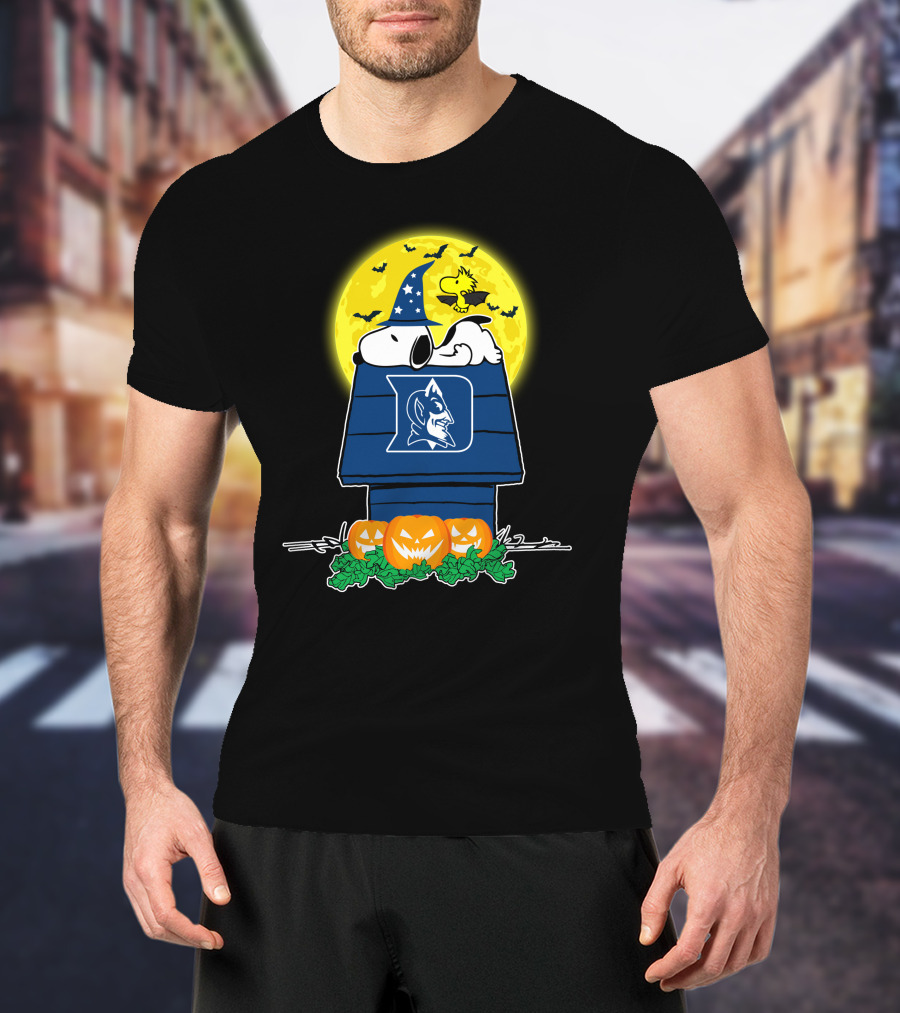 Duke Blue Devils Snoopy Halloween Pumpkins Moon Peanuts Woodstock T-Shirt