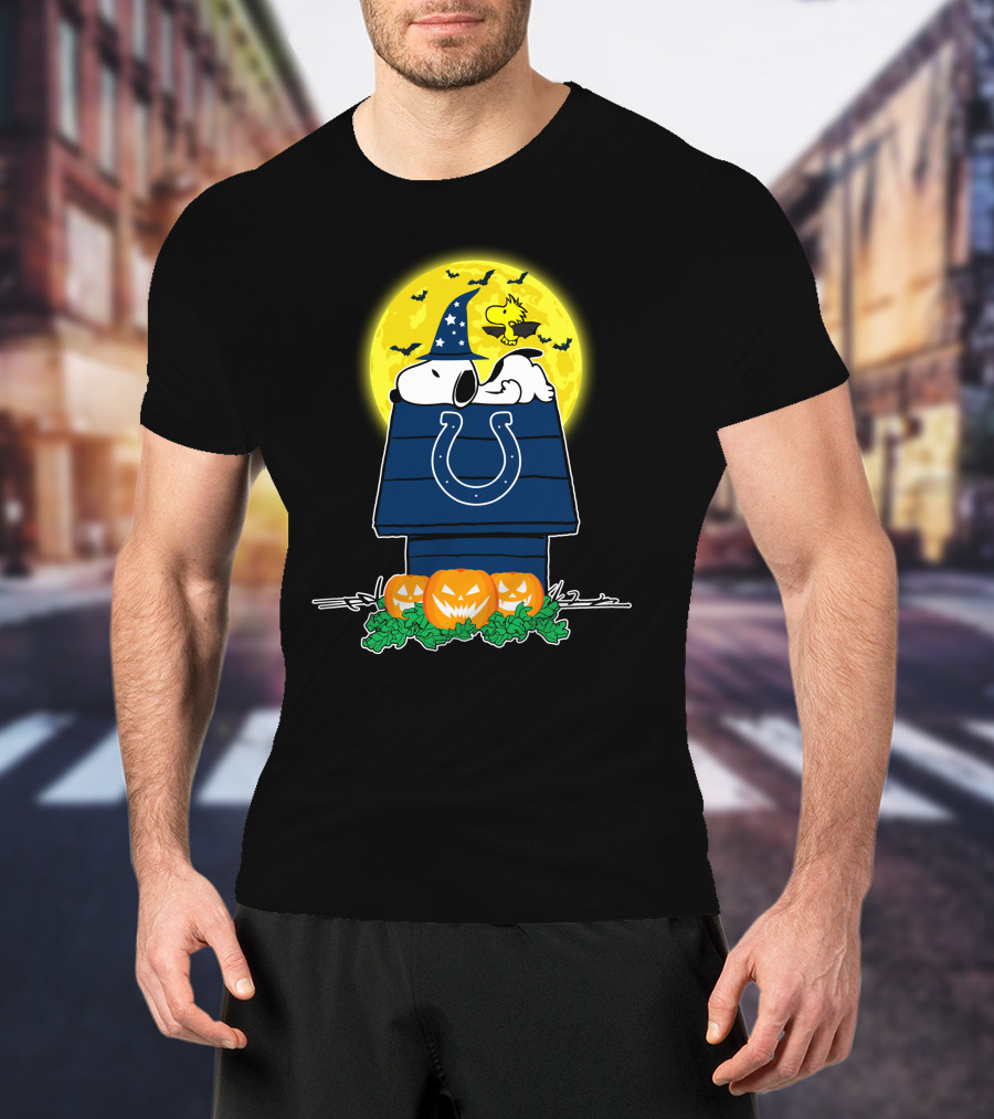 Indianapolis Colts Snoopy Halloween Moon Pumpkins Woodstock Bats T-Shirt