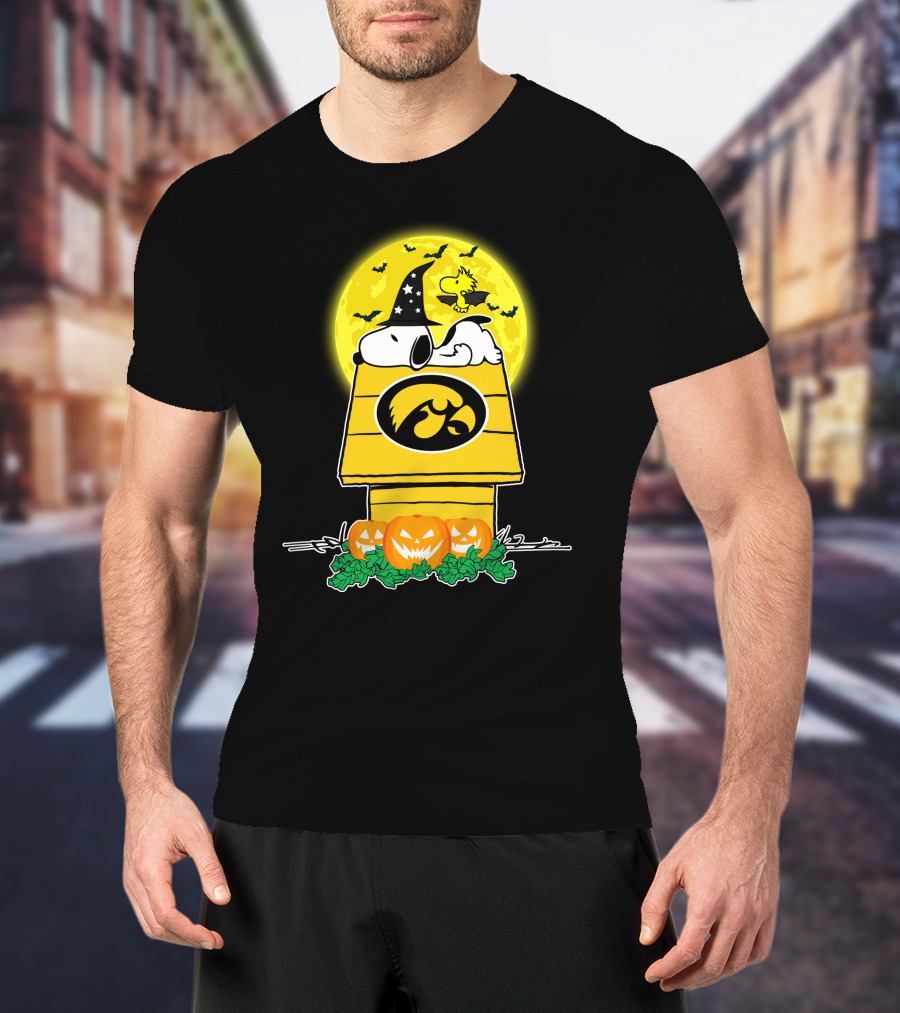 Iowa Hawkeyes Snoopy Halloween With Pumpkins And Yellow Moon T-Shirt