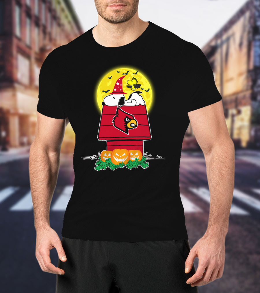 Louisville Cardinals Snoopy Woodstock Halloween Pumpkins Moon T-Shirt