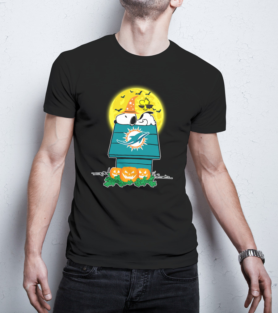 Miami Dolphins Snoopy Halloween Pumpkins Full Moon T-Shirt