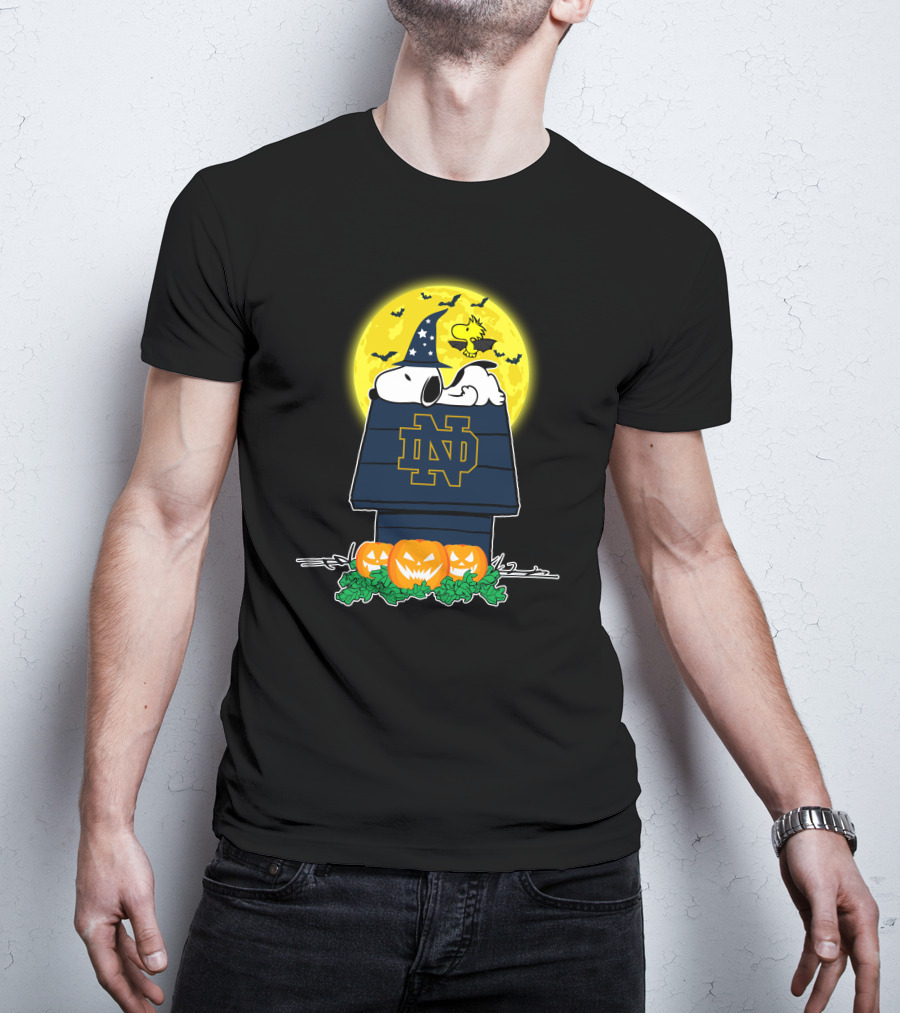 Snoopy Notre Dame Fighting Irish Halloween Moon Pumpkins T-Shirt