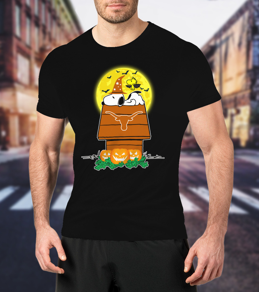 Texas Longhorns Snoopy Woodstock Halloween Pumpkins Moon T-Shirt