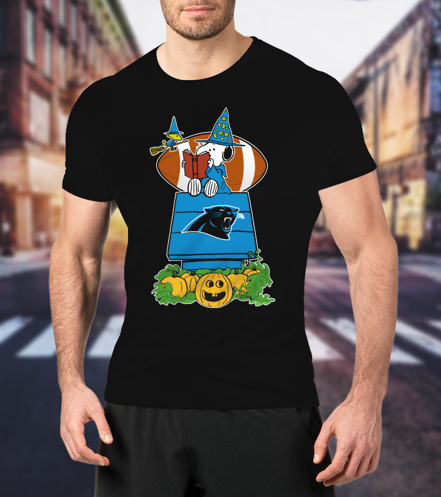 Carolina Panthers Snoopy Halloween Wizard Read Football Pumpkin Scene T-Shirt