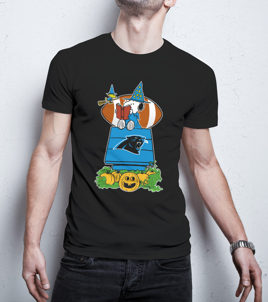 Carolina Panthers Snoopy Halloween Wizard Read Football Pumpkin Scene T-Shirt
