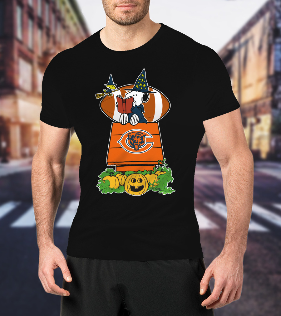Chicago Bears Snoopy Halloween Witch Football Pumpkin House T-Shirt
