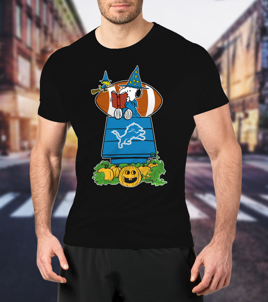 Detroit Lions Snoopy Halloween Peanuts Football Pumpkin House T-Shirt
