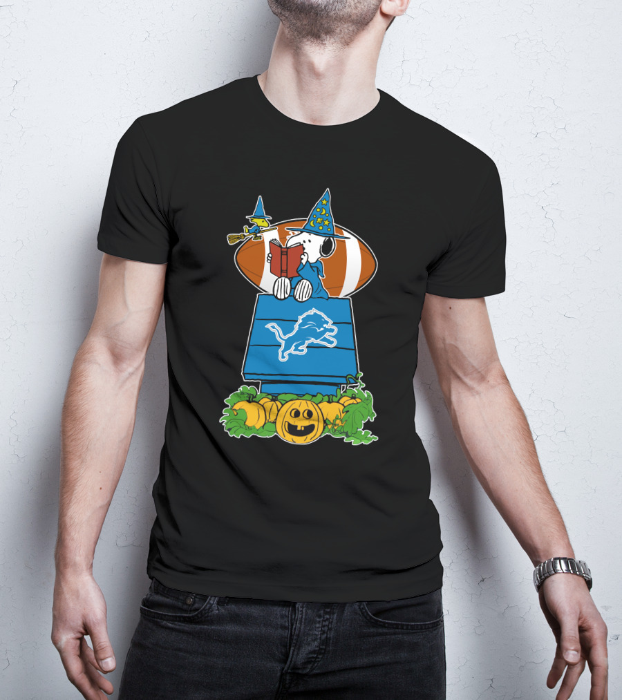 Detroit Lions Snoopy Halloween Peanuts Football Pumpkin House T-Shirt