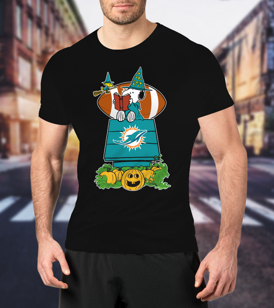 Miami Dolphins Snoopy Halloween Witch Pumpkin Football T-Shirt