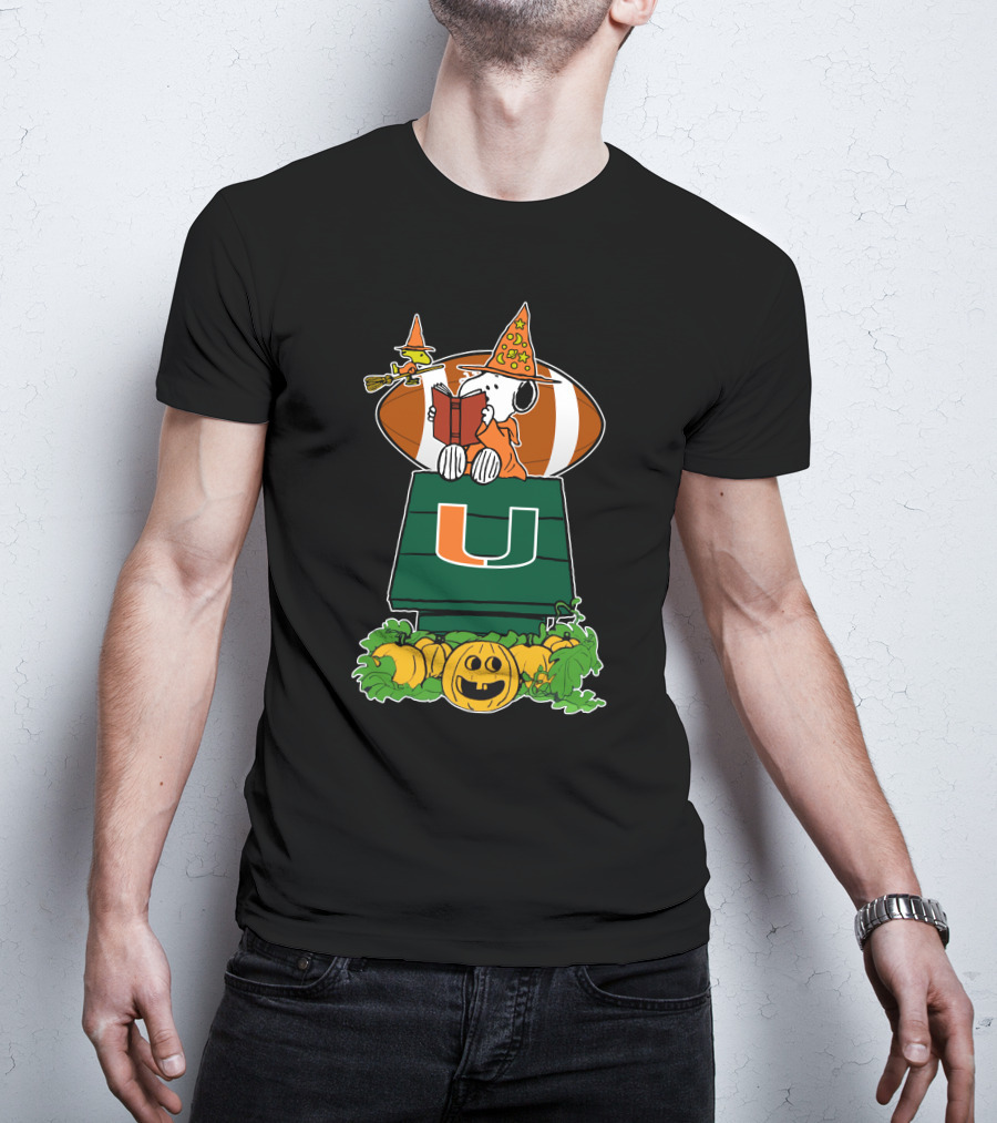 Miami Hurricanes Snoopy Halloween Pumpkin Peanuts Football T-Shirt