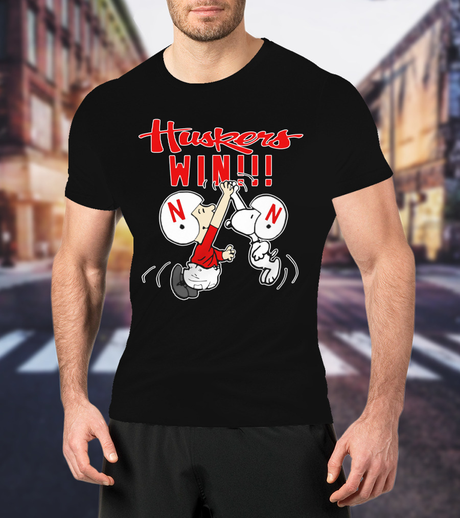 Huskers Win Nebraska Cornhuskers Victory Celebration T-Shirt