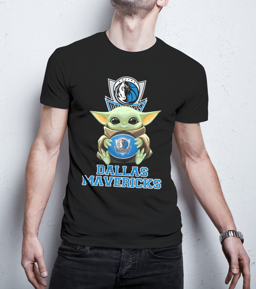 Dallas Mavericks Baby Yoda Holding Basketball T-Shirt