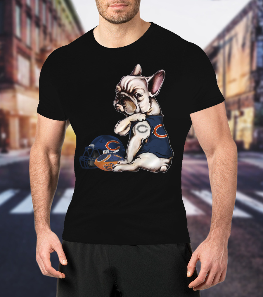 Chicago Bears Football Helmet Pug Wearing Team Jersey T-Shirt