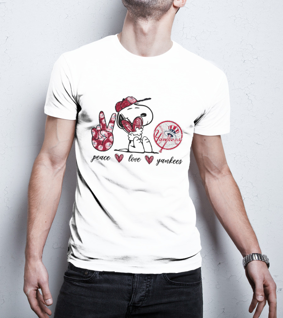 Peace Love Yankees Snoopy New York Yankees Cap T-Shirt