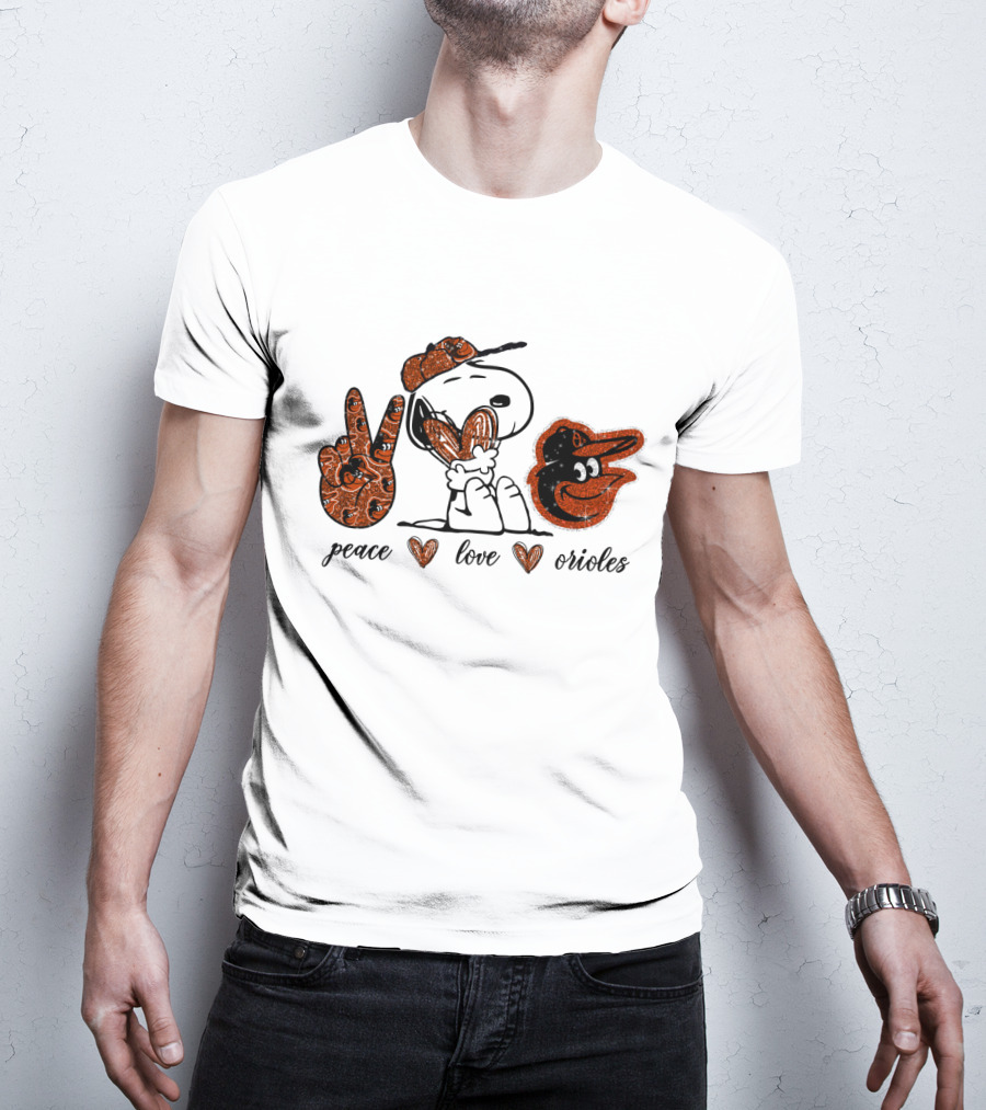 Peace Love Baltimore Orioles Snoopy Baseball Mascot T-Shirt