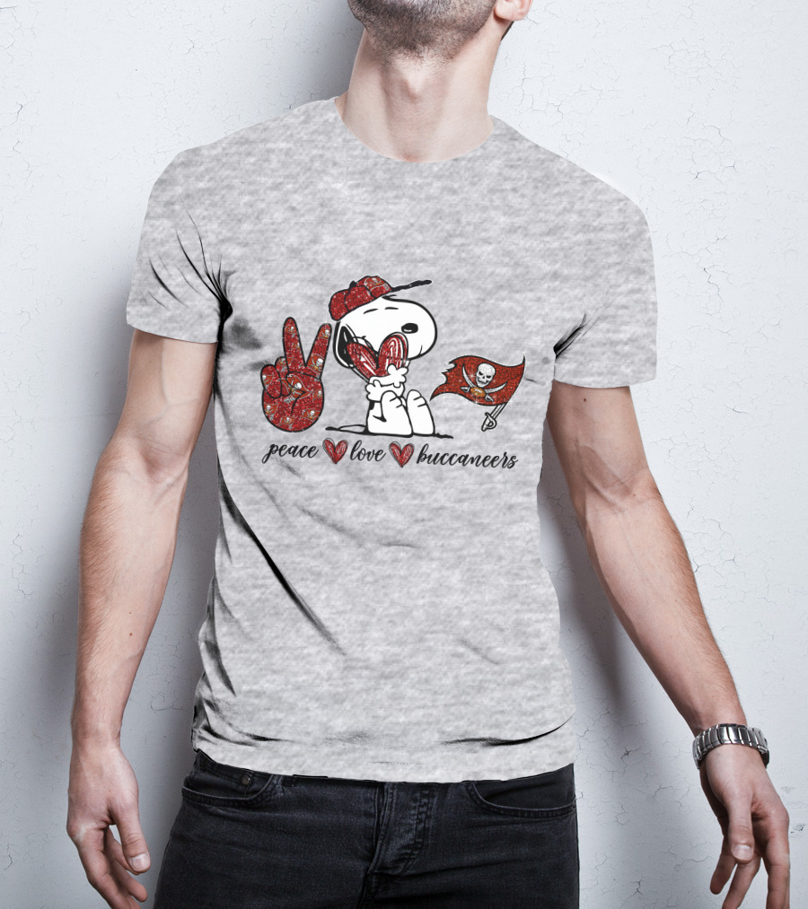 Peace Love Buccaneers Snoopy Tampa Bay Football Flag T-Shirt
