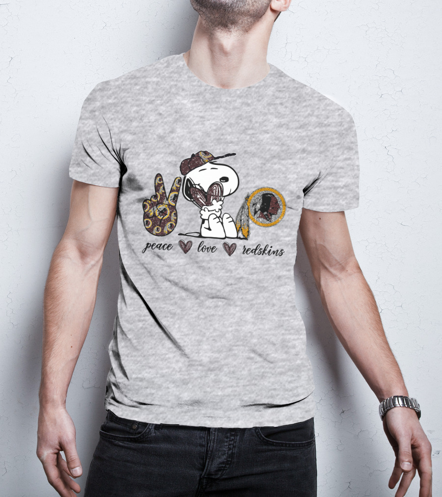 Peace Love Washington Redskins Snoopy Embrace T-Shirt