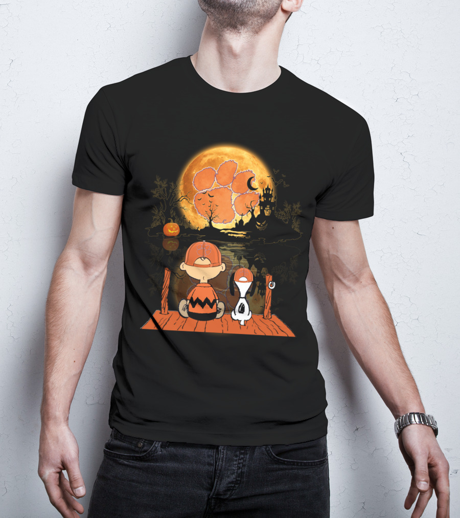 Clemson Tigers Halloween Full Moon Pumpkin Charlie And Snoopy Silhouette Scene T-Shirt