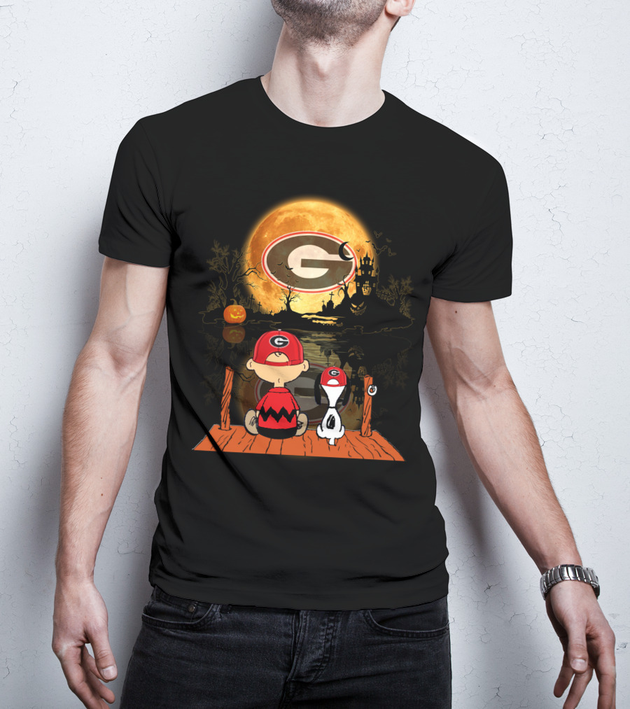Georgia Bulldogs Halloween Moonlit Dock Scene With Peanuts Characters Charlie Brown And Snoopy Reflections T-Shirt