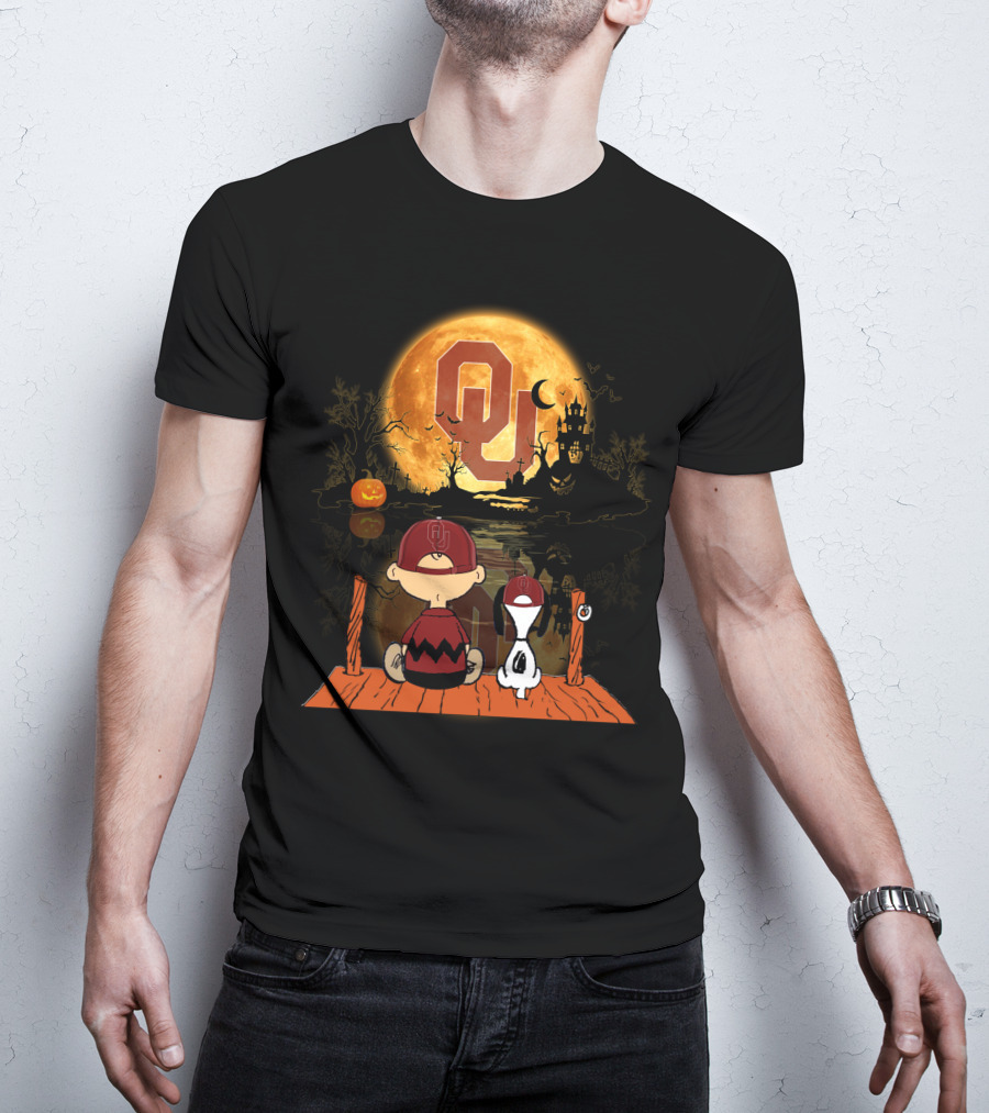 Oklahoma Sooners Halloween Moon Charlie Brown And SnoopyOU Haunted House T-Shirt