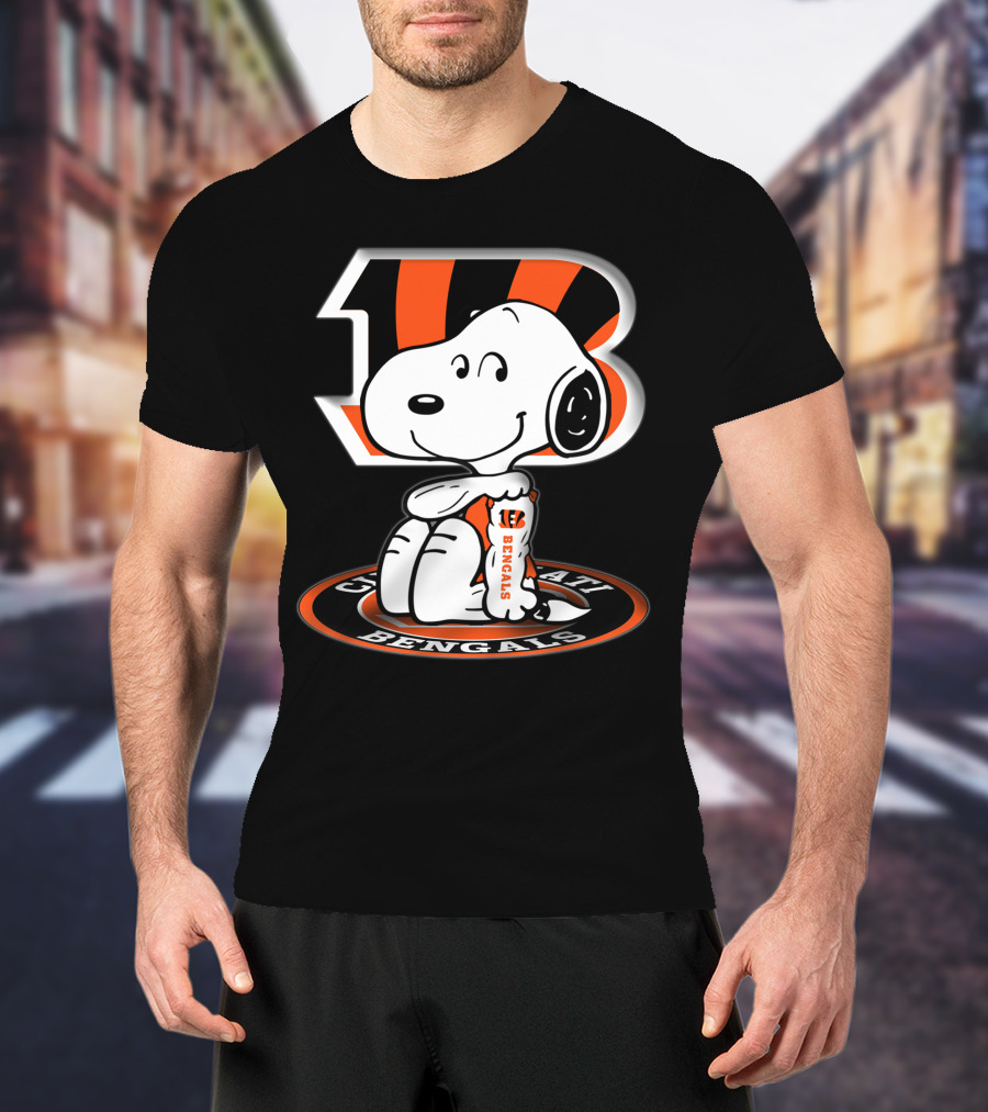 Bengals Snoopy Cincinnati Stripes B T-Shirt