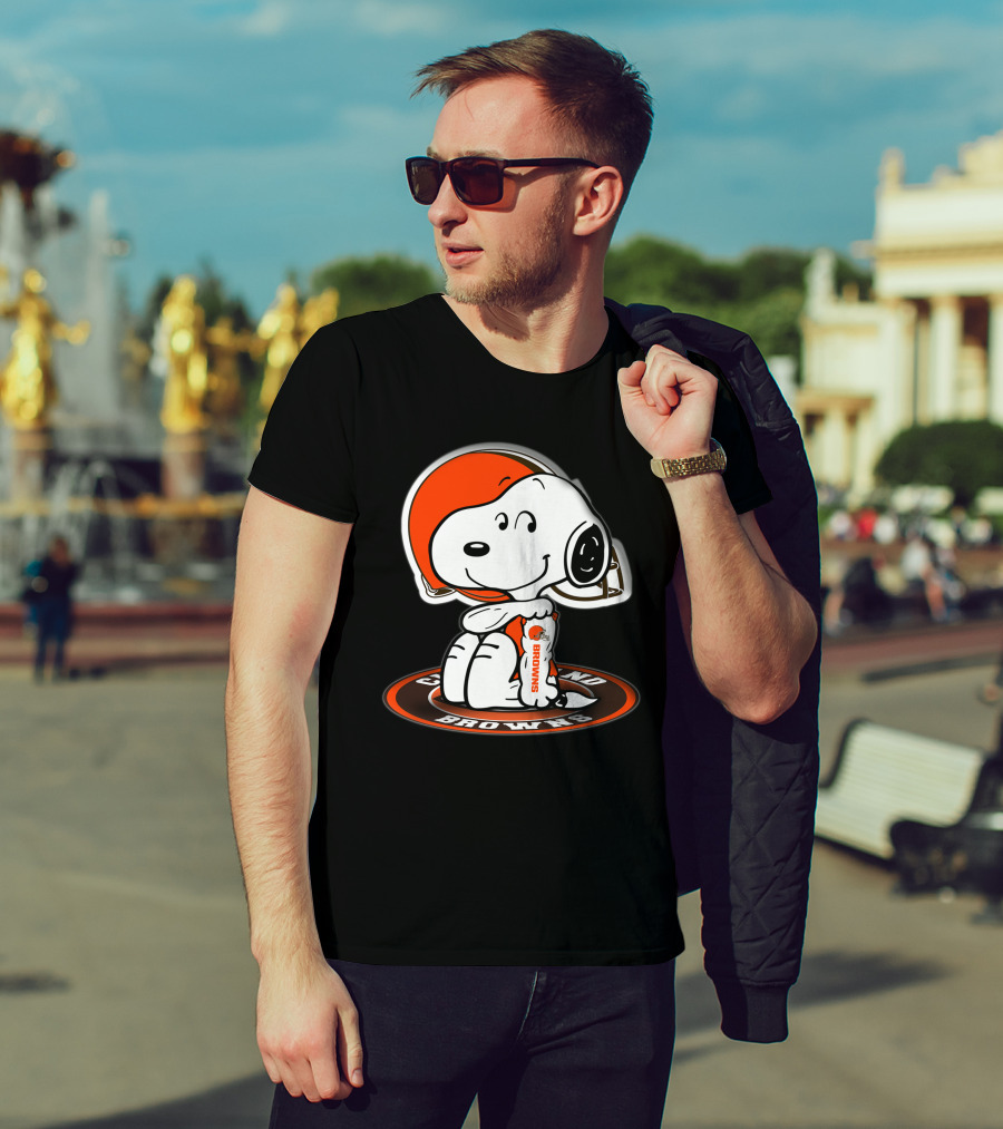 Snoopy Cleveland Browns Hugging Football Helmet T-Shirt