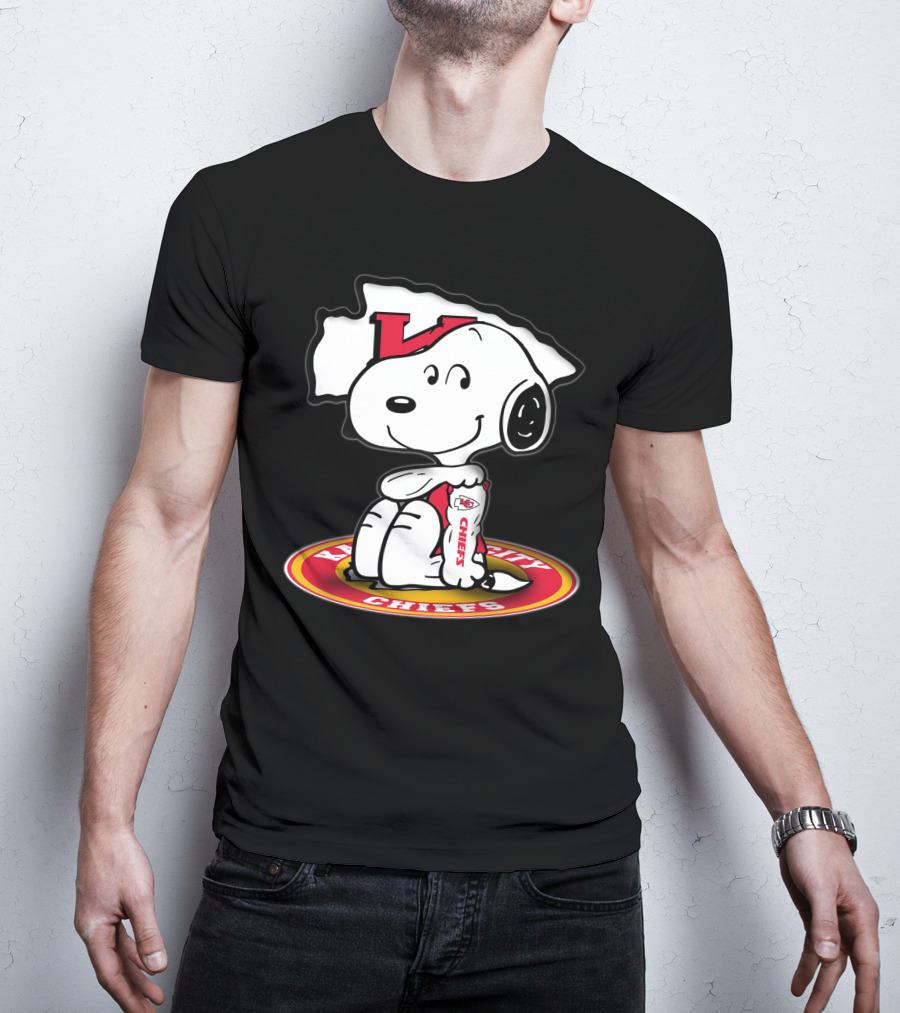 Kansas City Chiefs Snoopy Peanuts Nfl Fan Gear T-Shirt
