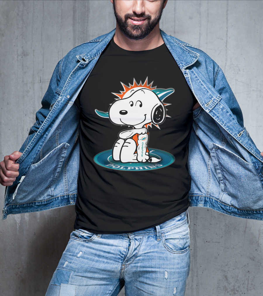 Snoopy Miami Dolphins Fan Football T-Shirt