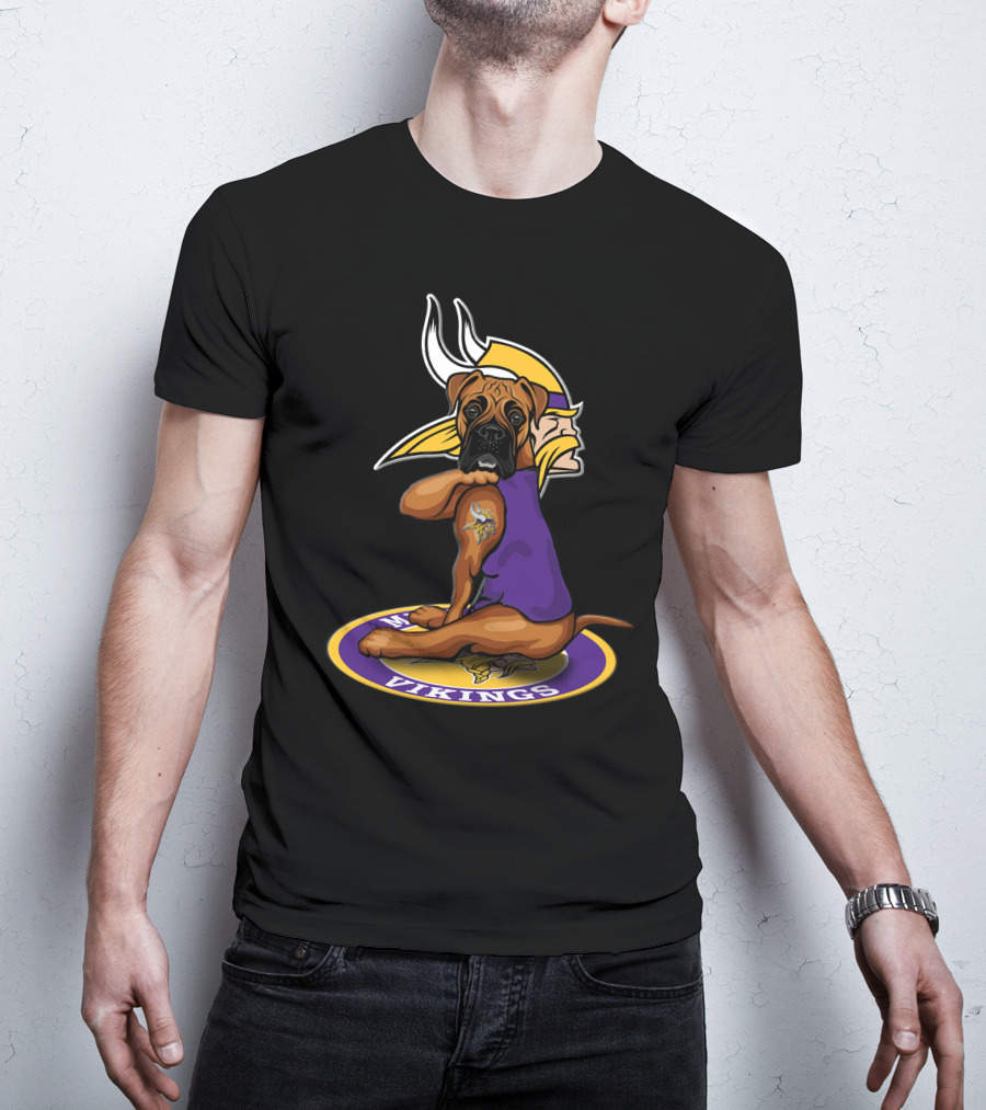 Minnesota Vikings Dog In Vikings Logo Pose With 18 On Helmet T-Shirt