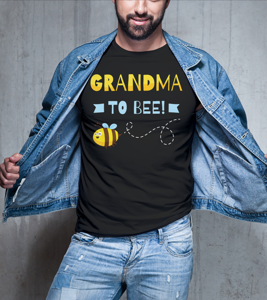 GRANDMA TO BEE Pregnancy Announcement With Bumblebee T-Shirt
