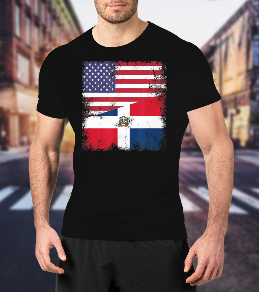 Half Dominican Flag Vintage USA American Dominican Grunge T-Shirt