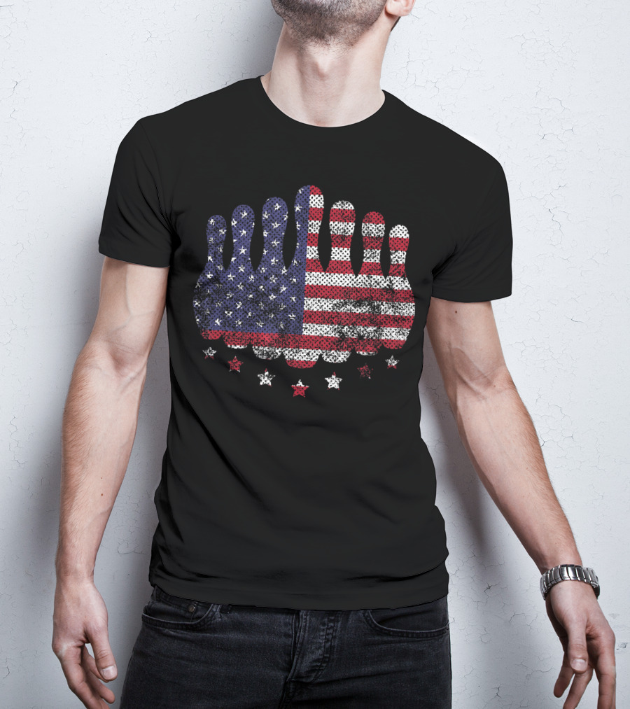 Vintage Patriotic USA Flag Bowling Pins Stars T-Shirt