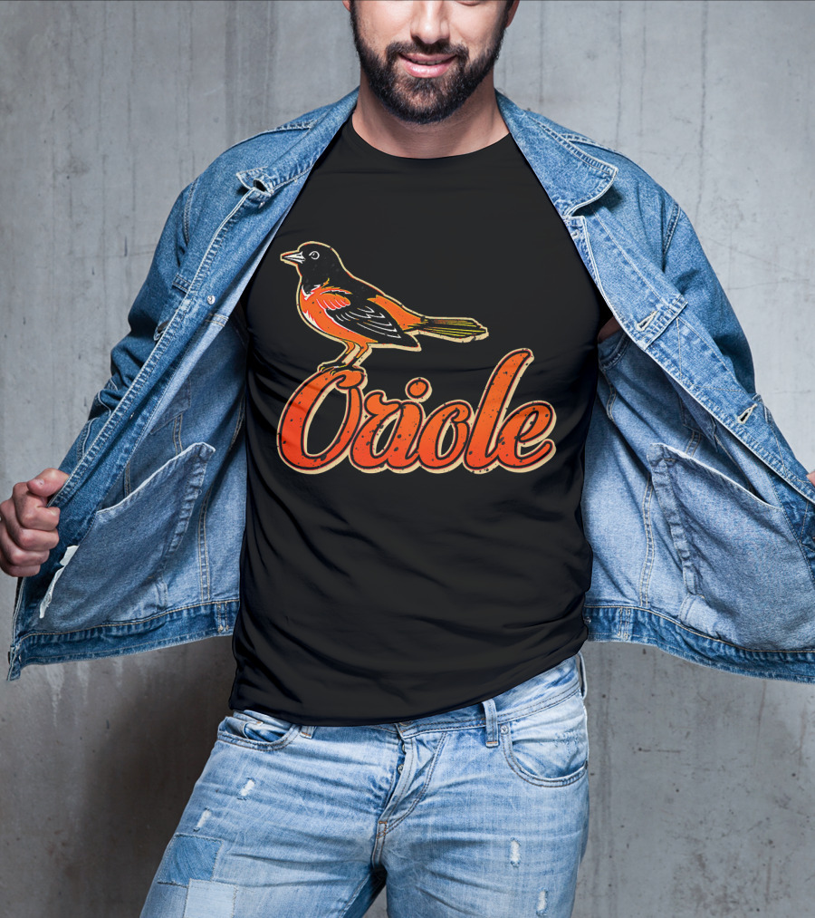 Vintage Oriole Bird Script Text Amazing Bird T-Shirt